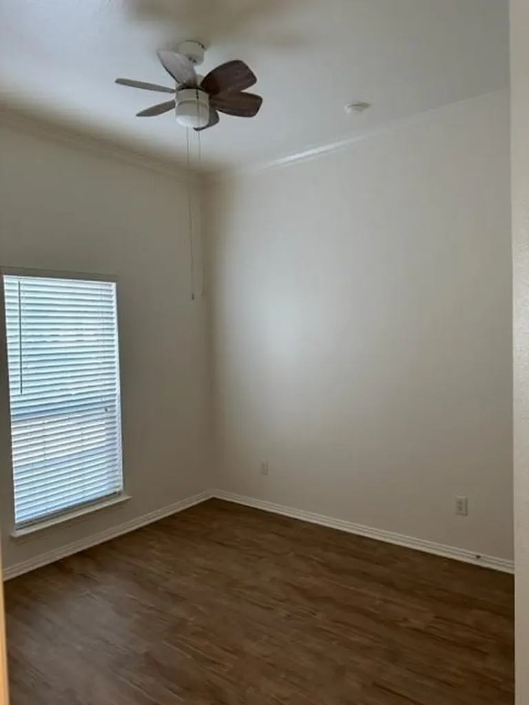 1438 Bull Horn Loop Round Rock TX 78665
