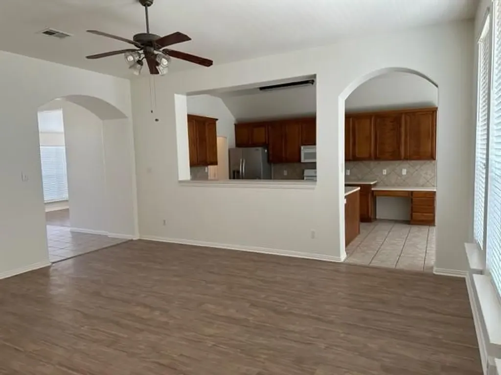 1438 Bull Horn Loop Round Rock TX 78665