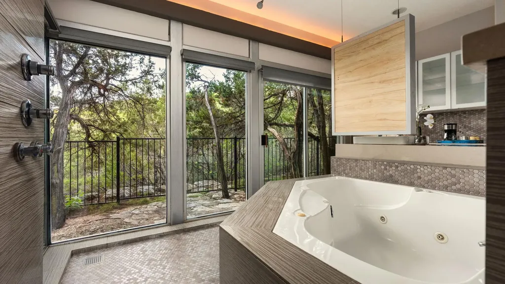 2803 Manitou Drive Austin TX 78734