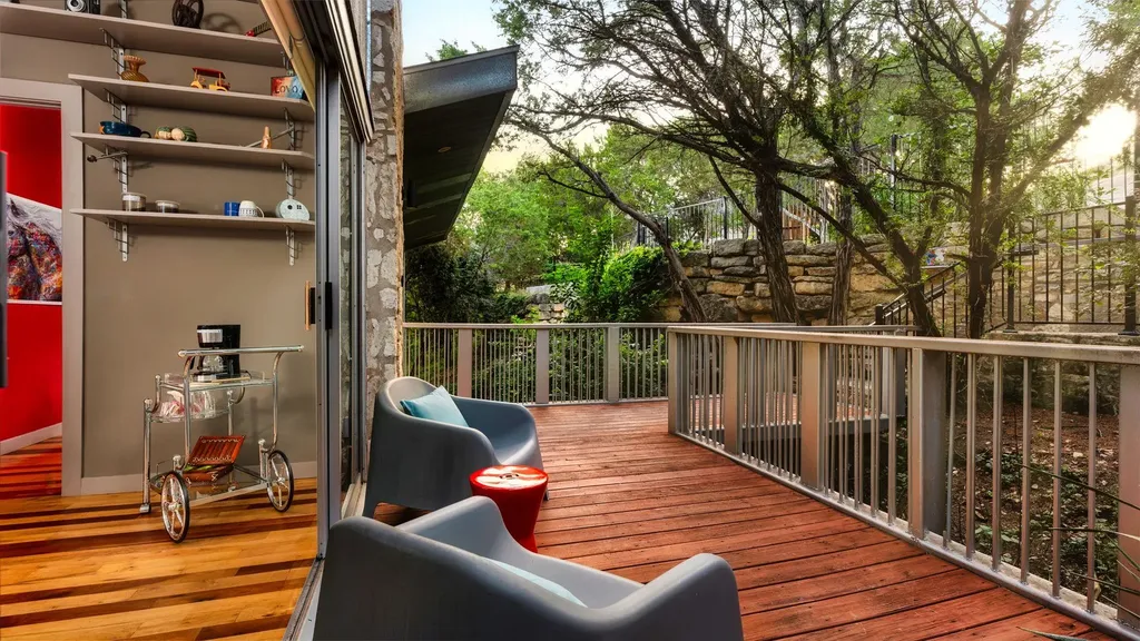 2803 Manitou Drive Austin TX 78734
