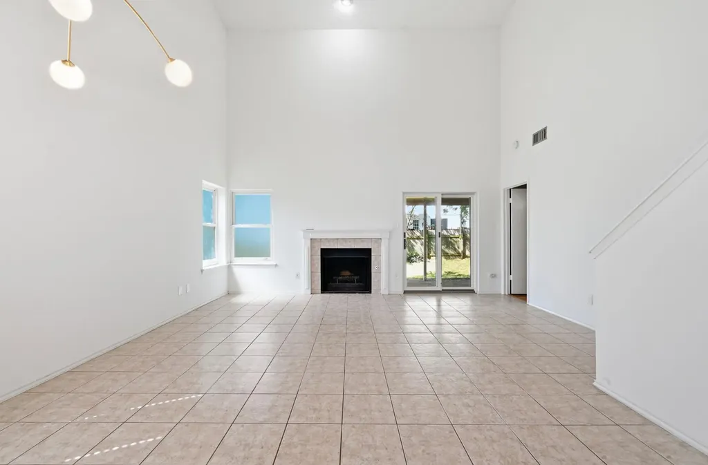 4009 Alexandria Drive Austin TX 78749