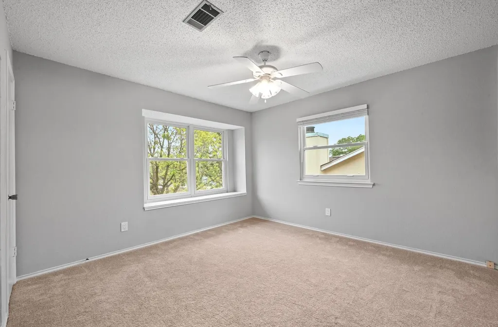4009 Alexandria Drive Austin TX 78749
