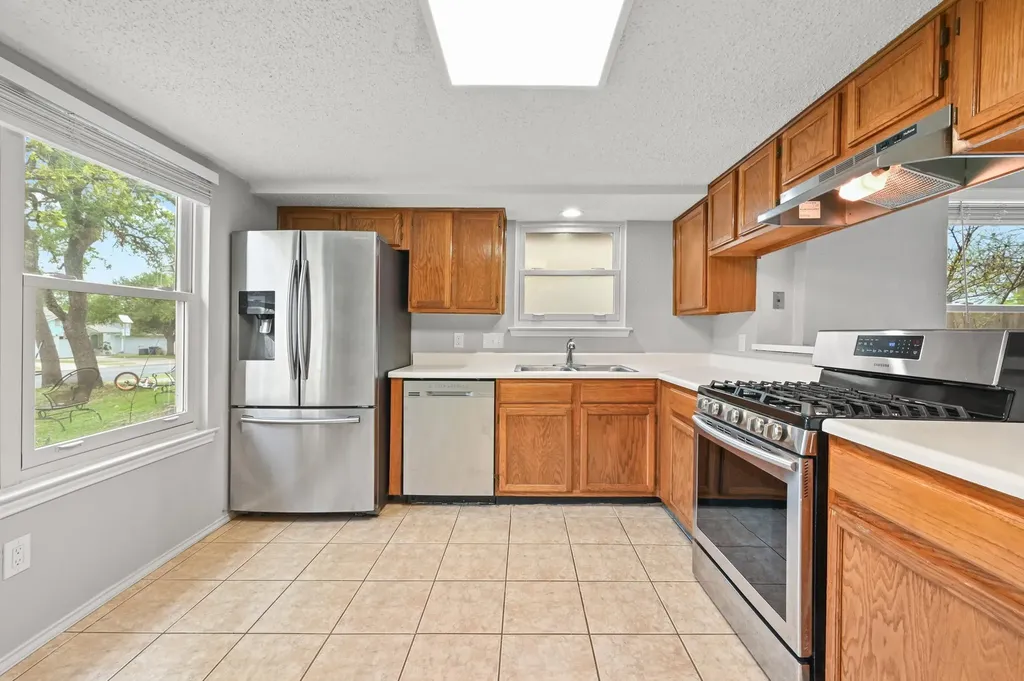 4009 Alexandria Drive Austin TX 78749