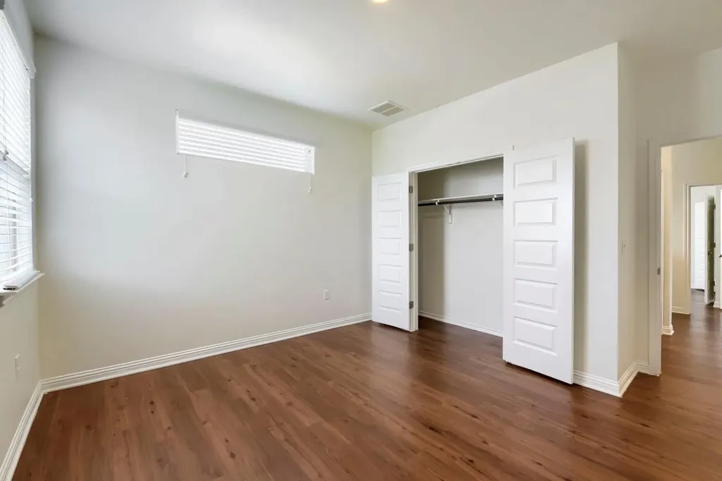 5817 Monmarte Cove Austin TX 78744