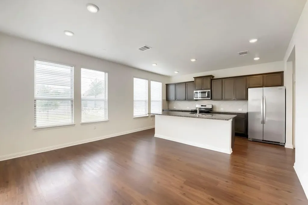 5817 Monmarte Cove Austin TX 78744