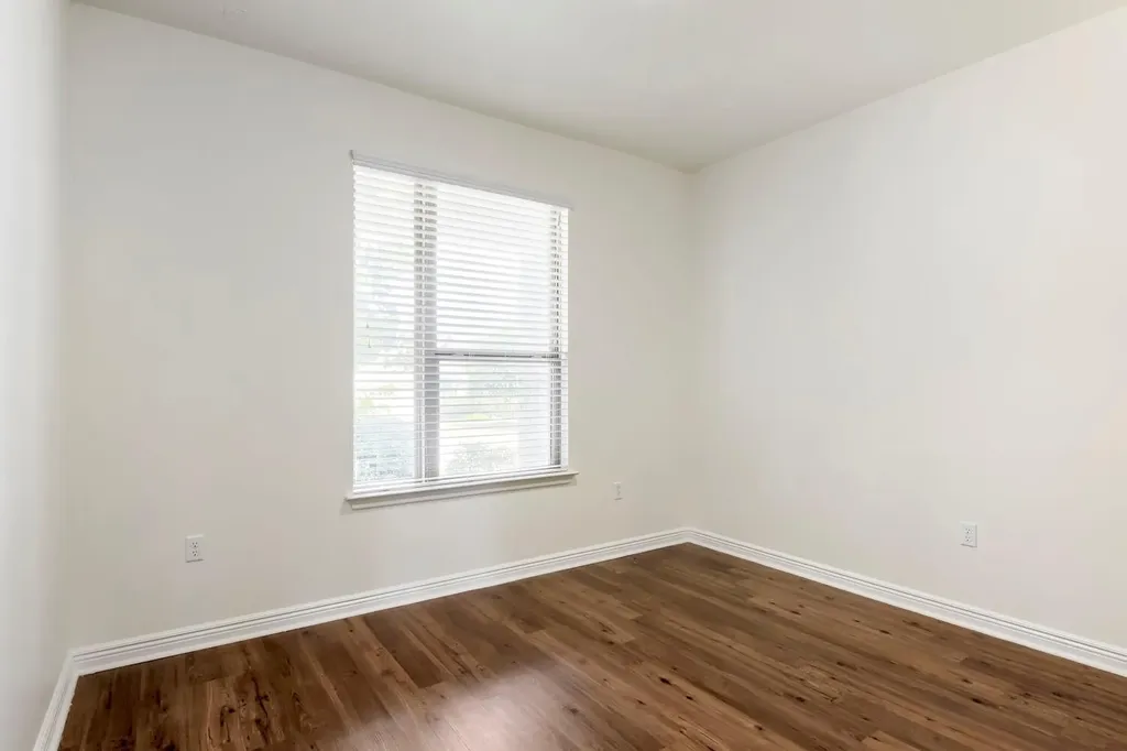 5817 Monmarte Cove Austin TX 78744