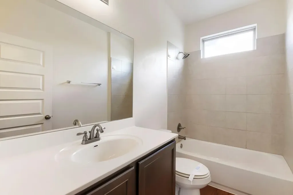 5817 Monmarte Cove Austin TX 78744