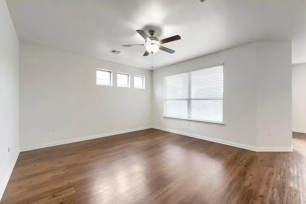 5817 Monmarte Cove Austin TX 78744