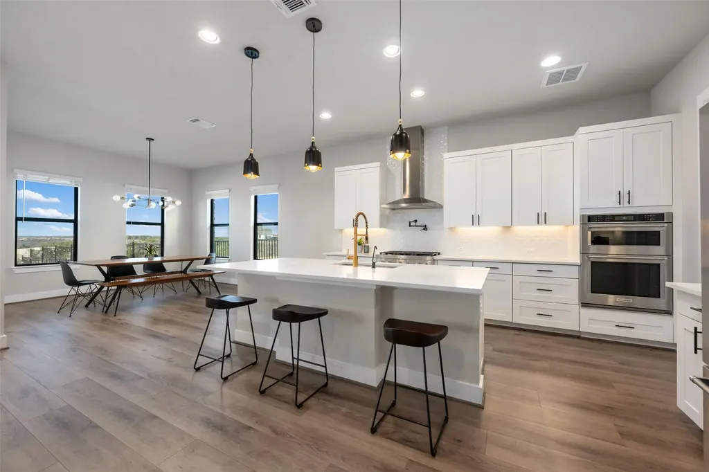 204 Roseleaf Court Liberty Hill TX 78642