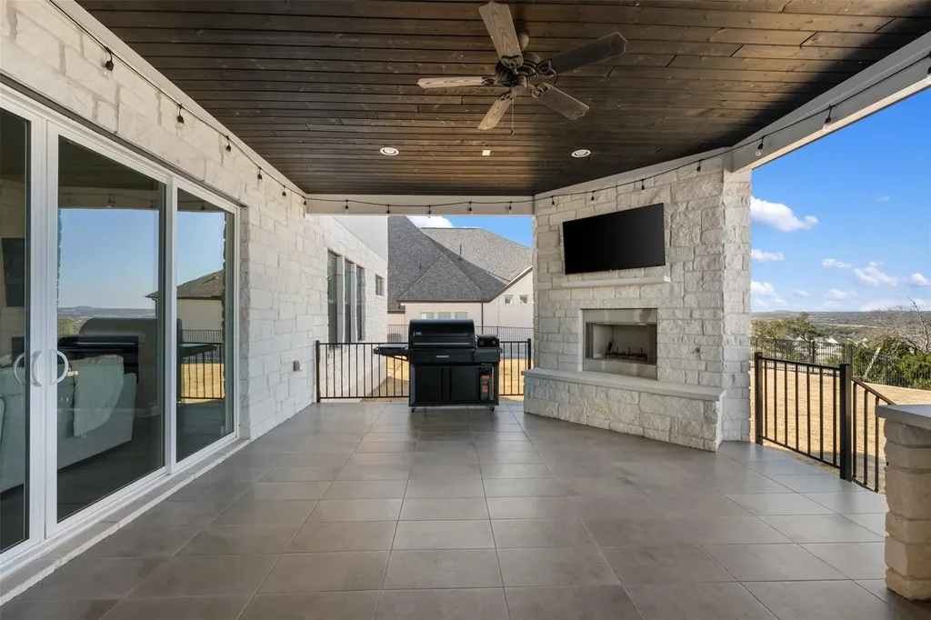204 Roseleaf Court Liberty Hill TX 78642