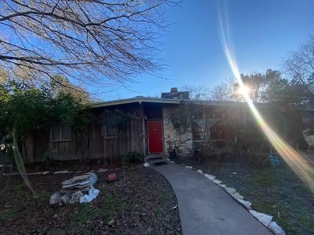 905 Neans Drive Austin TX 78758
