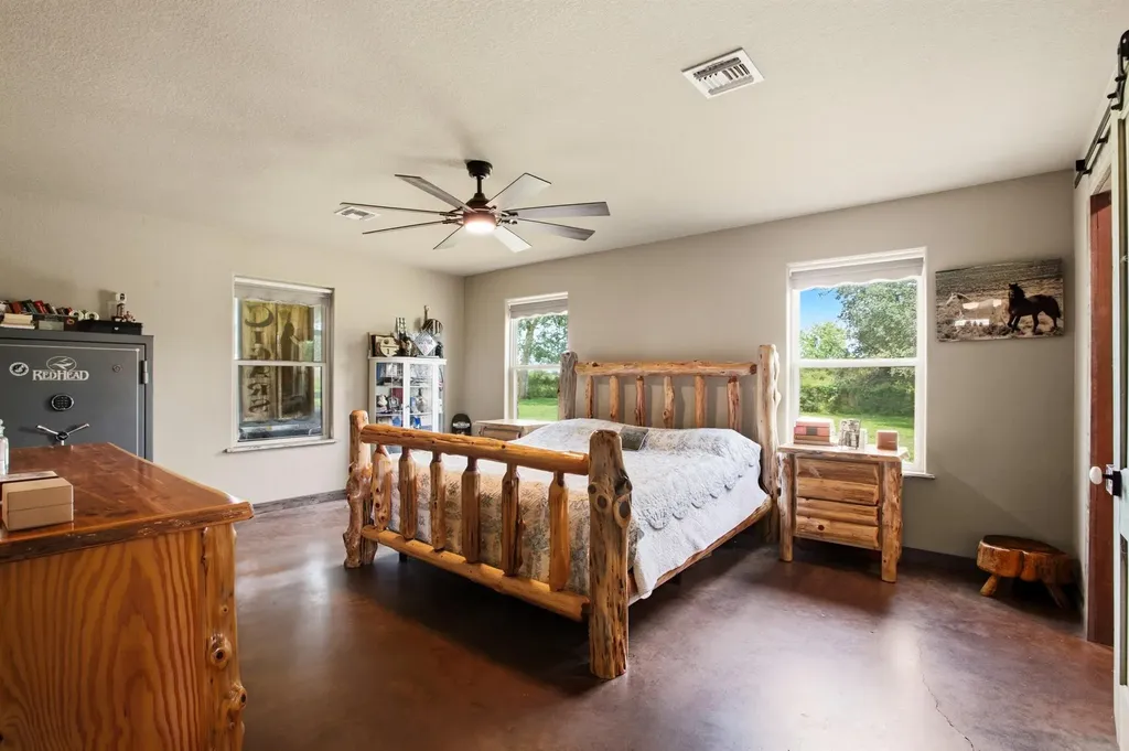 7835 Berger Road Schulenburg TX 78956