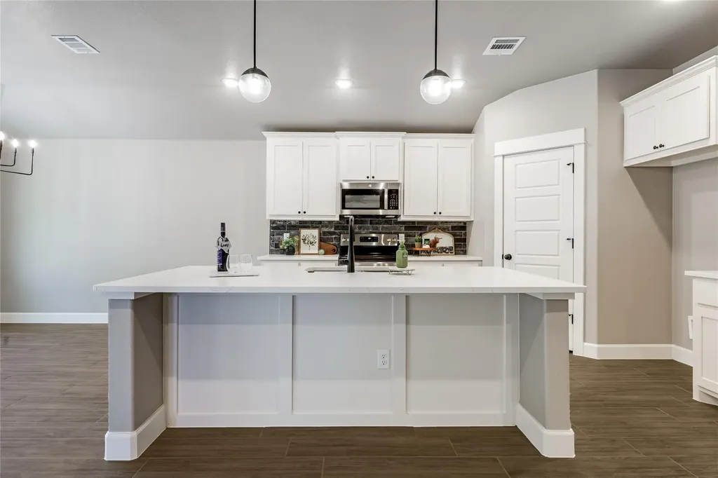 2605 Truman Drive Lago Vista TX 78645