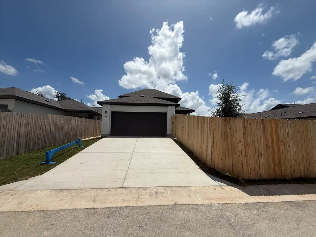 348 Glocken Lane Kyle TX 78640