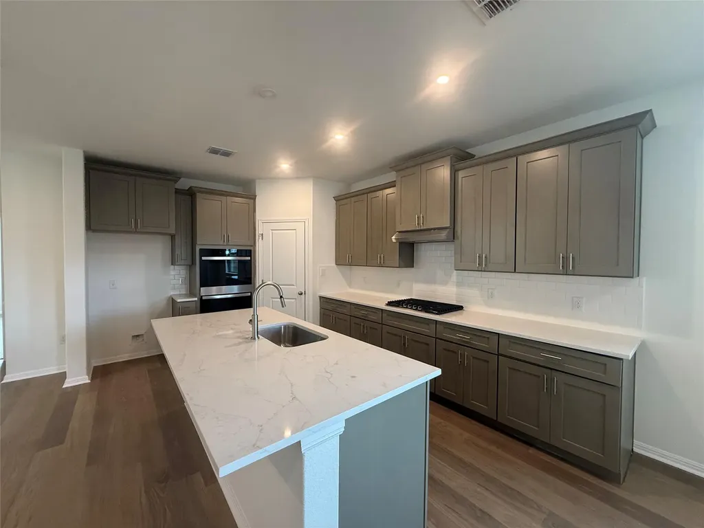 348 Glocken Lane Kyle TX 78640
