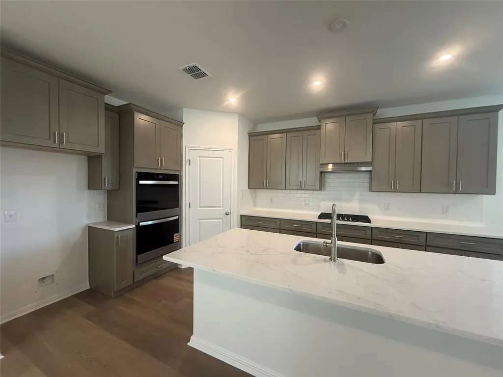 348 Glocken Lane Kyle TX 78640