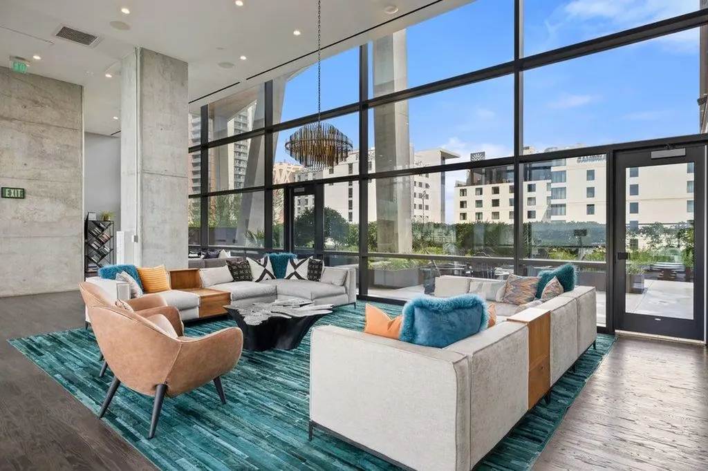 70 Rainey Street Austin TX 78701