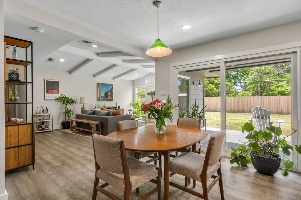 908 Merritt Drive Lockhart TX 78644