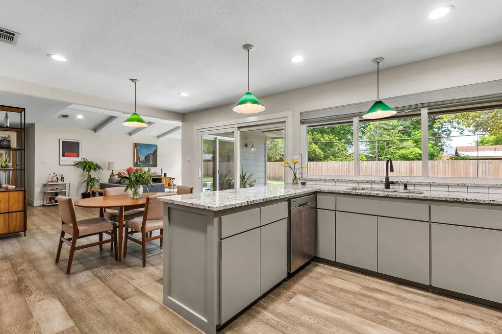908 Merritt Drive Lockhart TX 78644