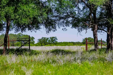 2265 County Road 106 Purmela TX 76566