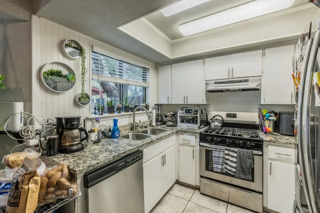 1008 Milford Way Austin TX 78745