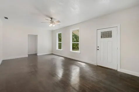 102 Patricks Alley Liberty Hill TX 78642