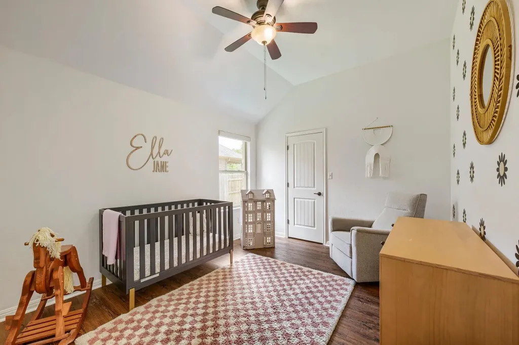 439 Drury Lane Austin TX 78737