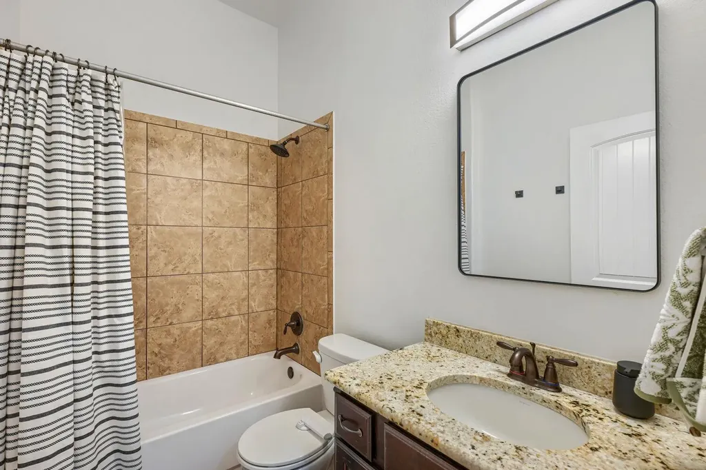 439 Drury Lane Austin TX 78737