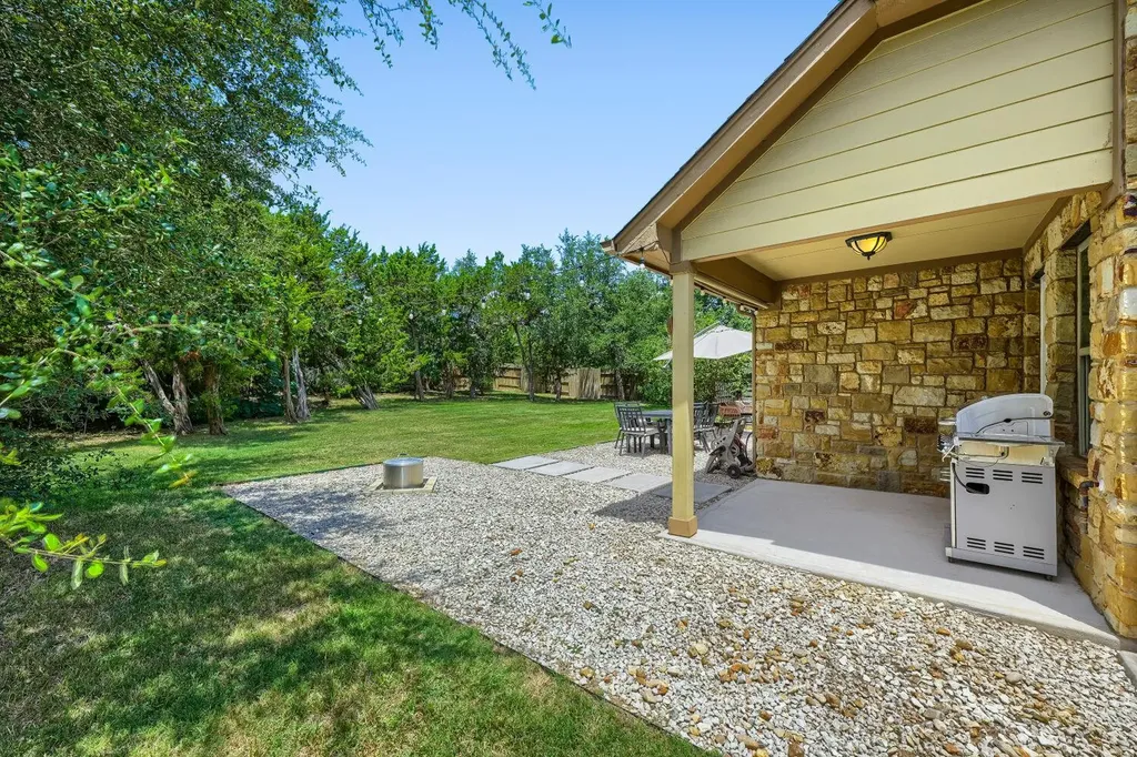 439 Drury Lane Austin TX 78737