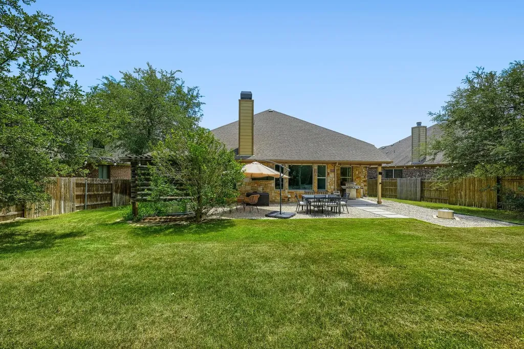 439 Drury Lane Austin TX 78737