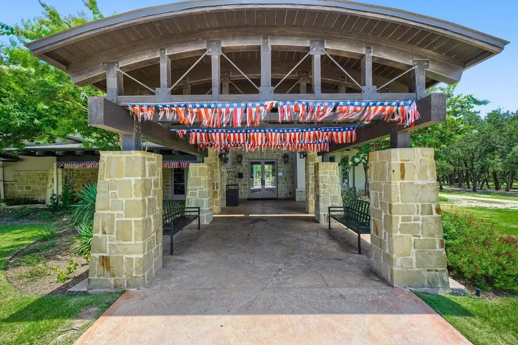 439 Drury Lane Austin TX 78737