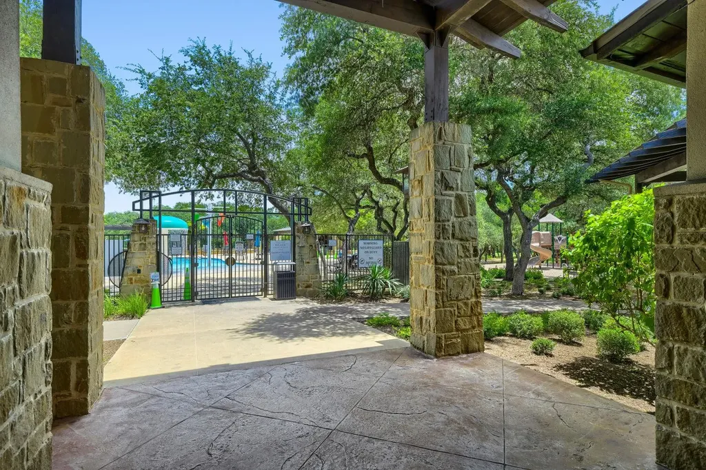 439 Drury Lane Austin TX 78737