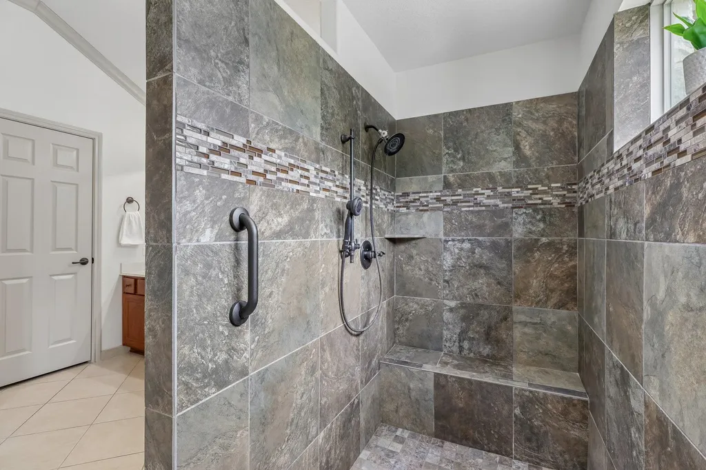 225 Shady Oaks Trail Liberty Hill TX 78642