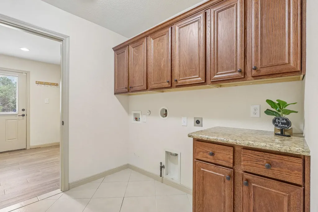 225 Shady Oaks Trail Liberty Hill TX 78642