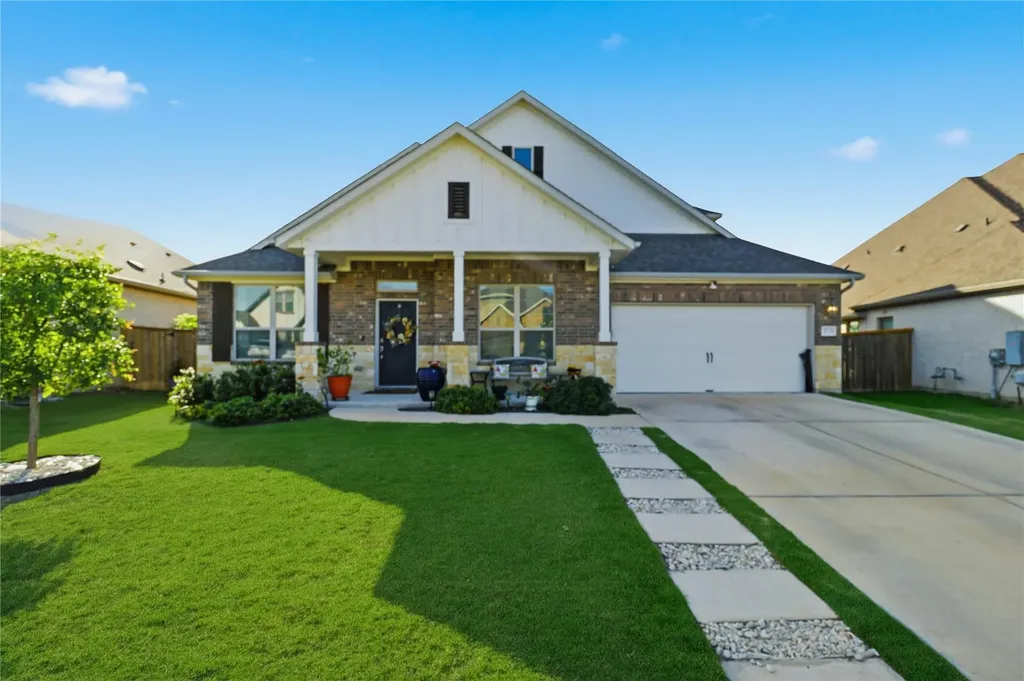 373 Coyote Creek Way Kyle TX 78640