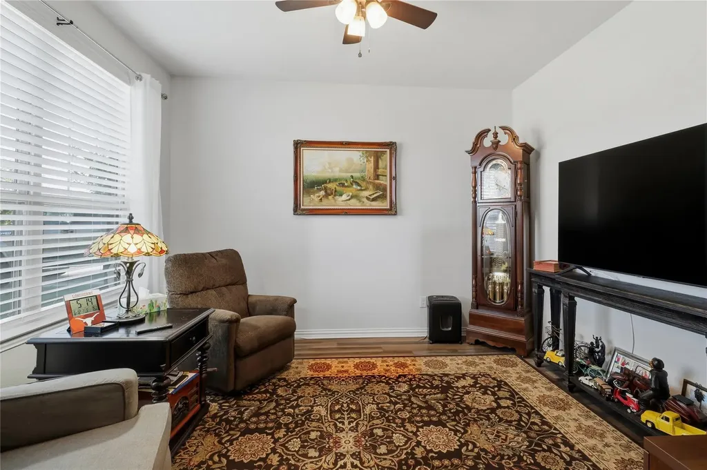 373 Coyote Creek Way Kyle TX 78640