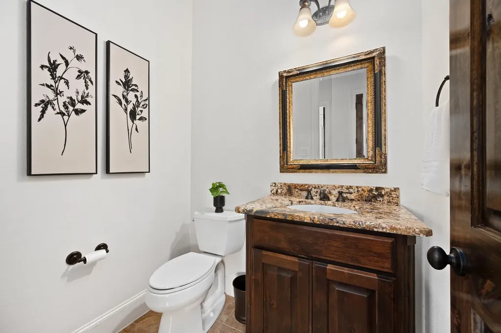 624 Santaluz Path Austin TX 78732