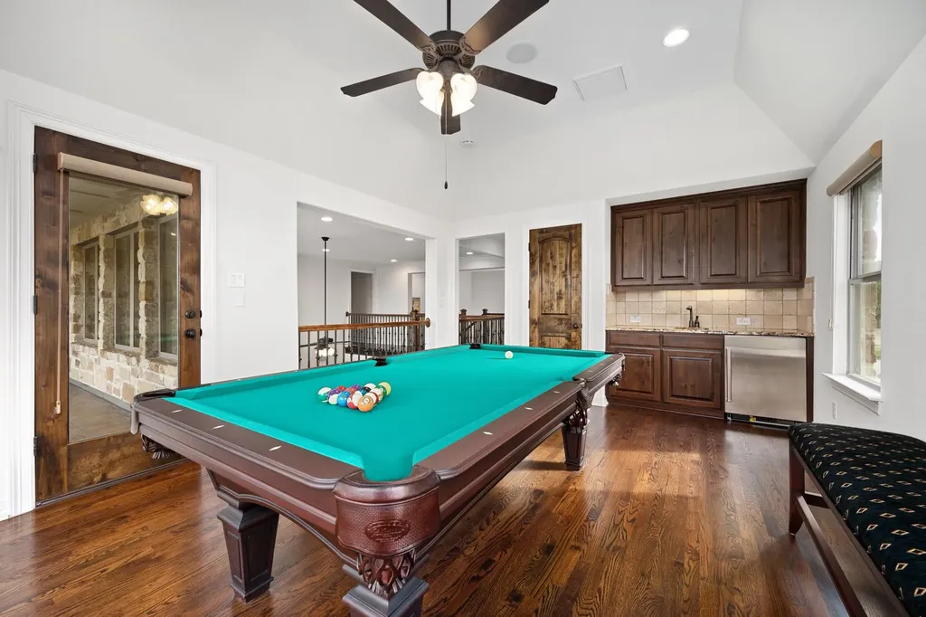 624 Santaluz Path Austin TX 78732
