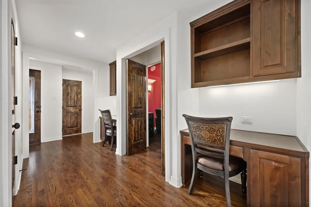 624 Santaluz Path Austin TX 78732