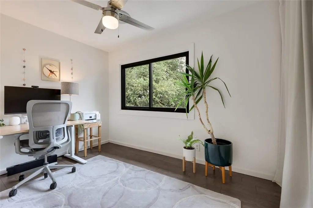 1703 Fawn Drive Austin TX 78741