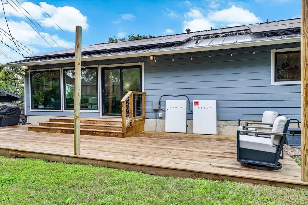1703 Fawn Drive Austin TX 78741