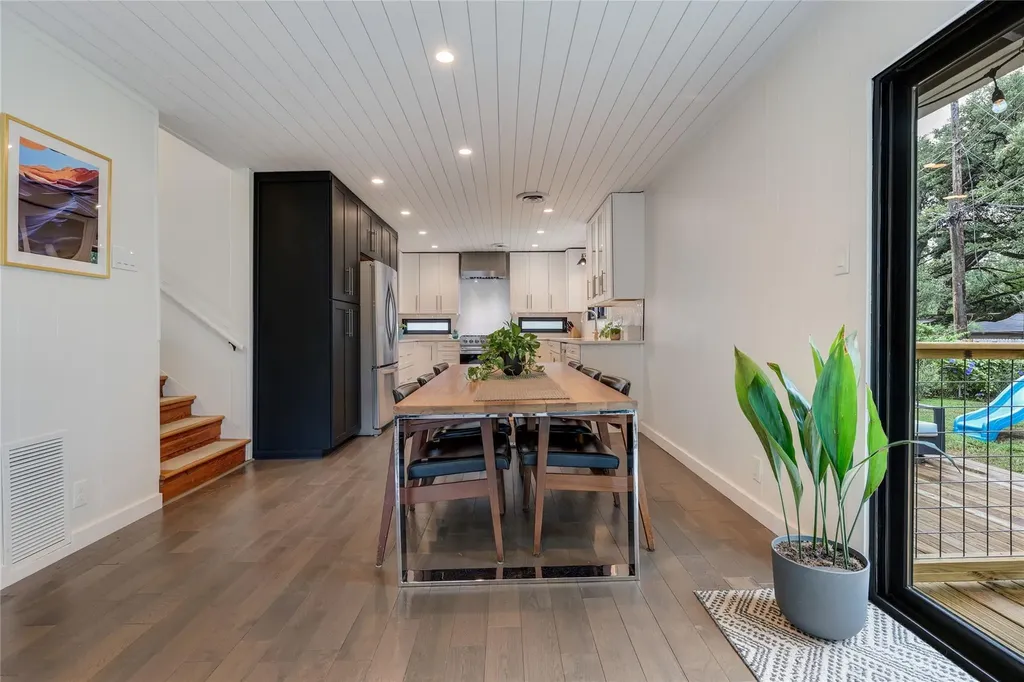1703 Fawn Drive Austin TX 78741
