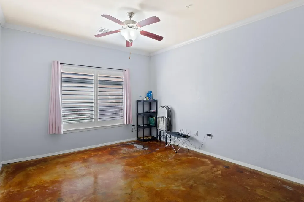 910 W 25th Street Austin TX 78705