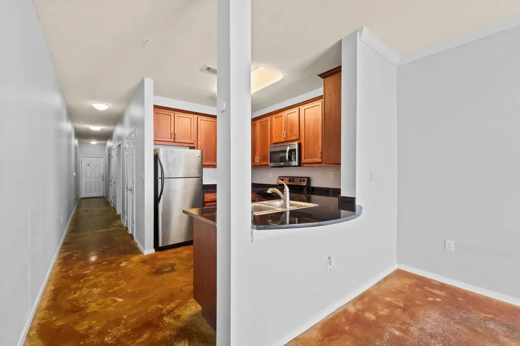 910 W 25th Street Austin TX 78705
