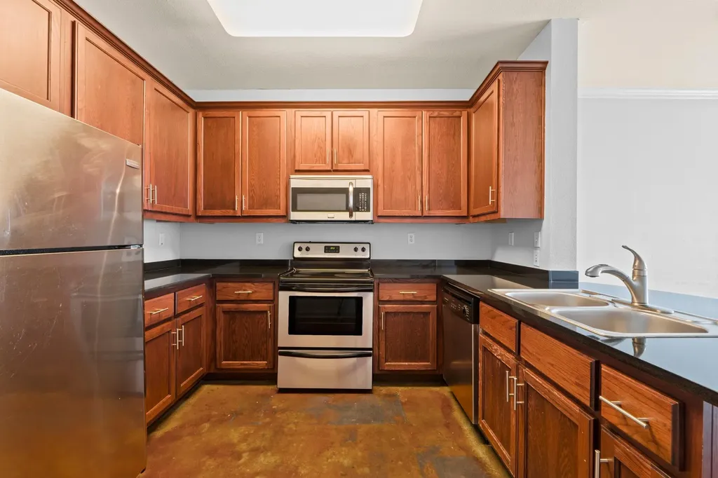 910 W 25th Street Austin TX 78705