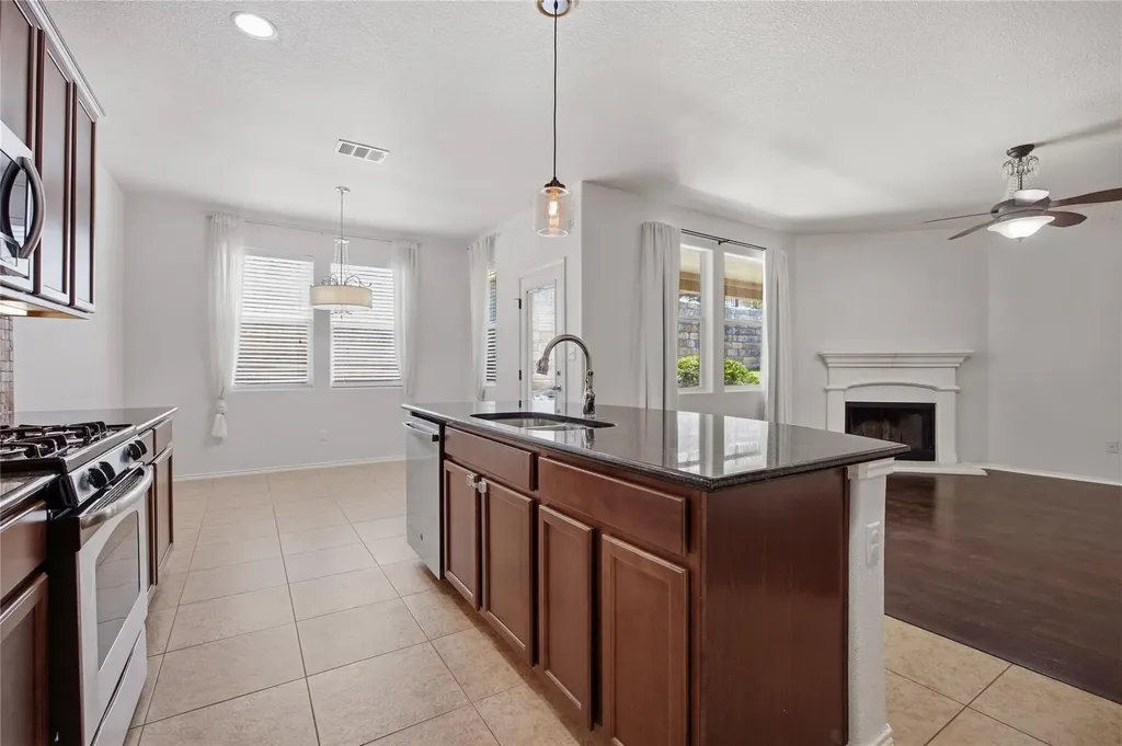 23 Stone Terrace Drive Austin TX 78734