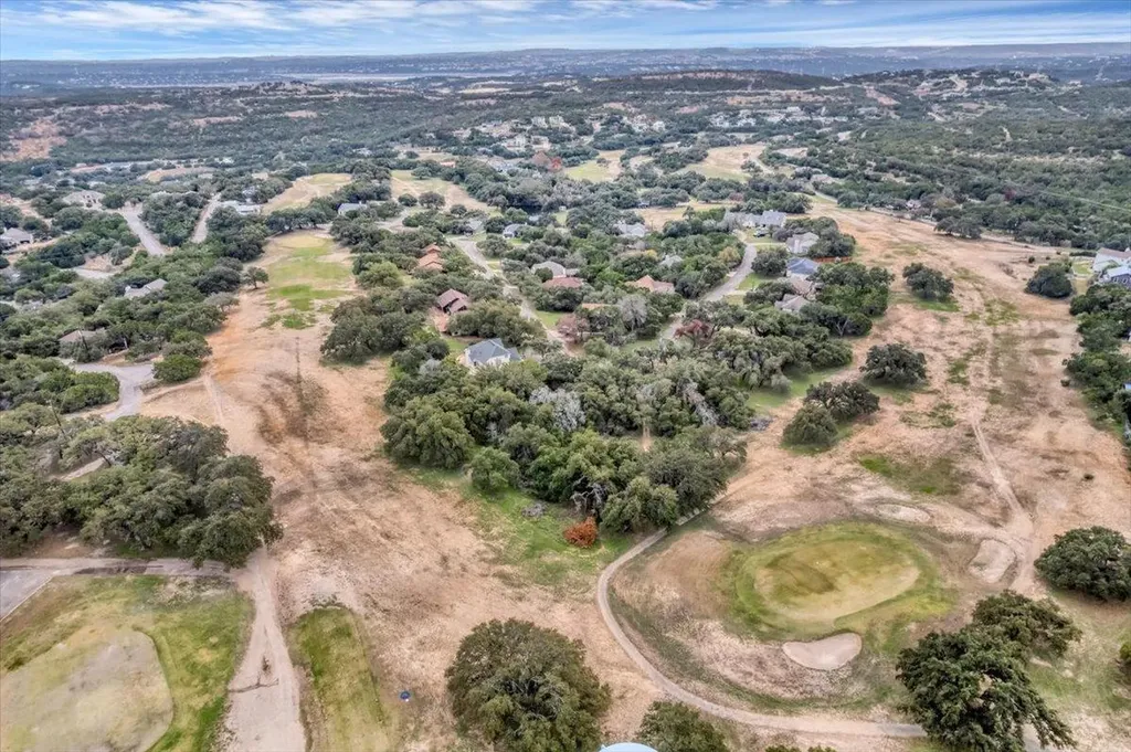 312 Alloway Drive Spicewood TX 78669