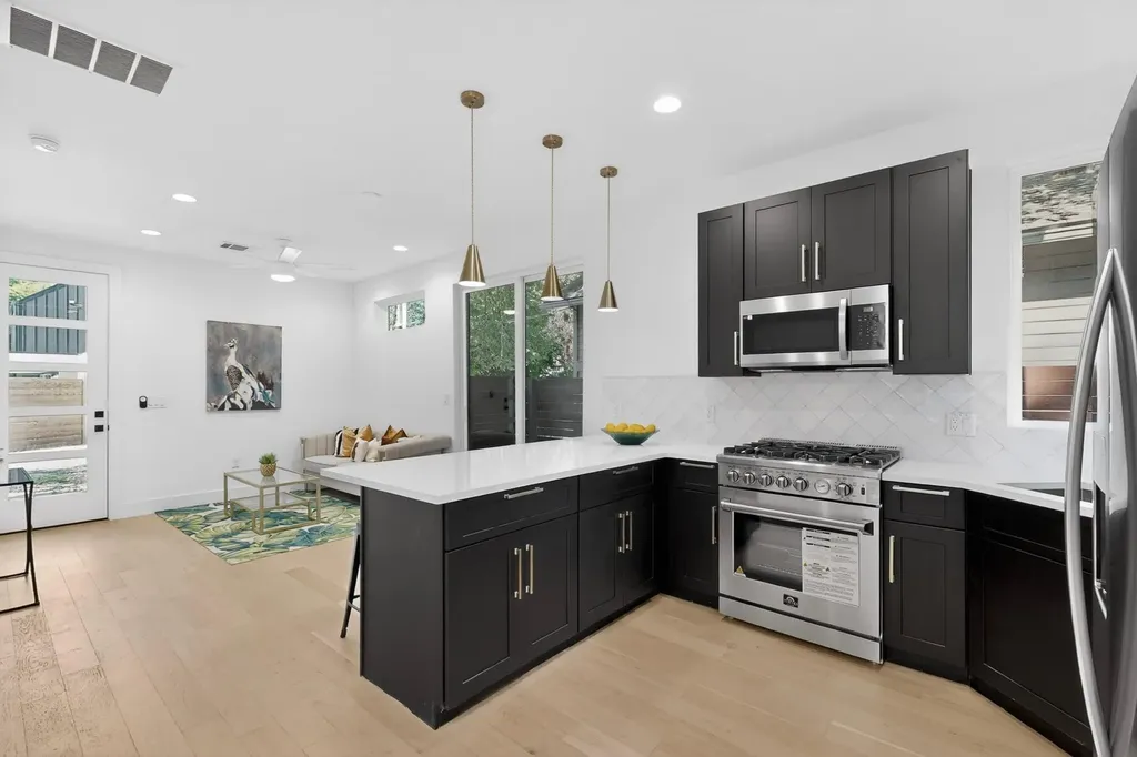 1708 Canterbury Street Austin TX 78702