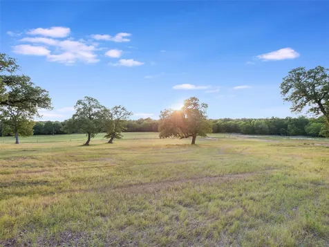 762 Karisch Road Giddings TX 78942