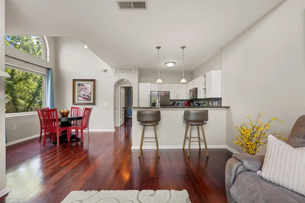 11203 Ranch Road 2222 Austin TX 78730